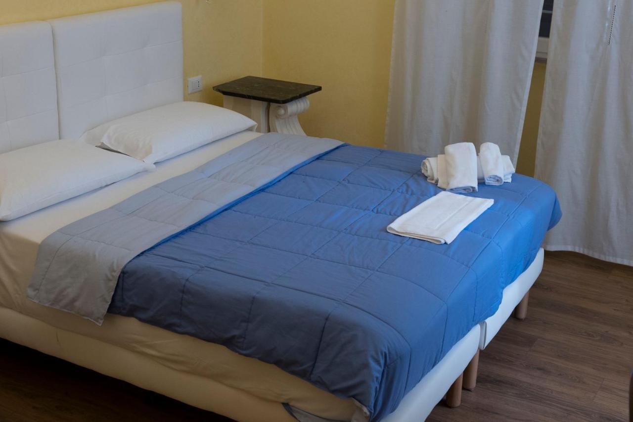 Bed and Breakfast La Breccia A Porta Pia à Rome Extérieur photo