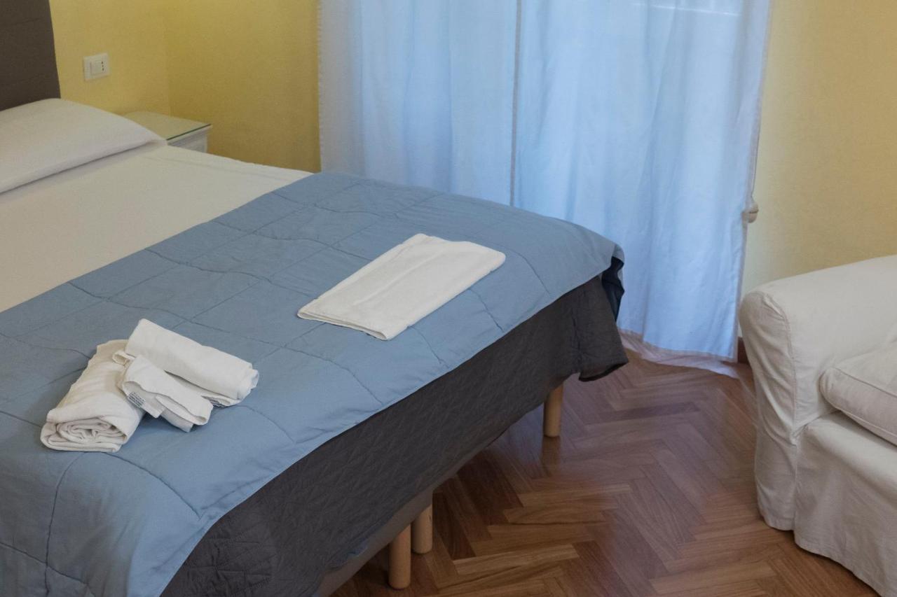 Bed and Breakfast La Breccia A Porta Pia à Rome Extérieur photo