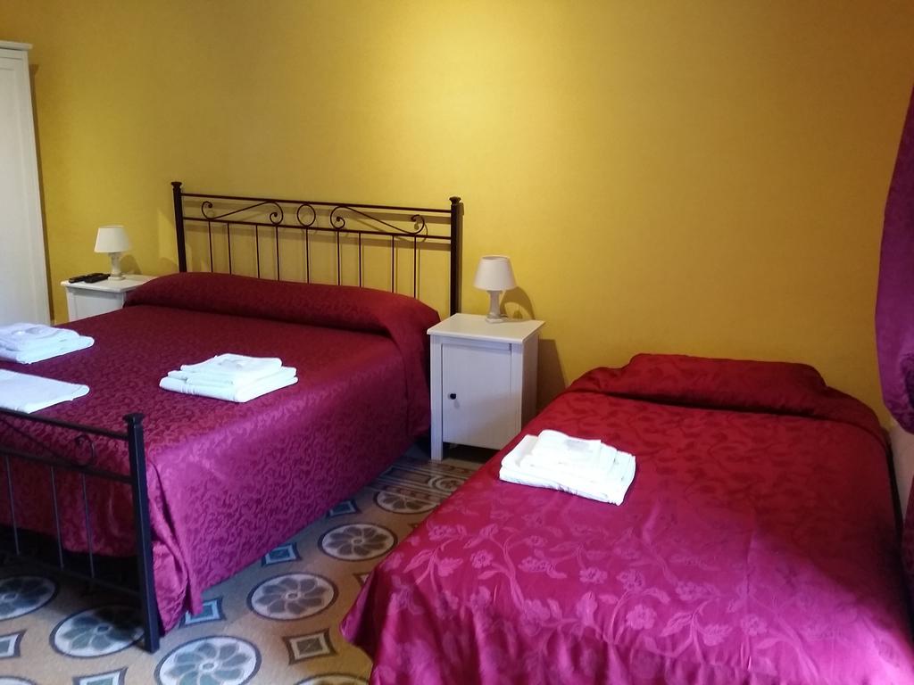 Bed and Breakfast La Breccia A Porta Pia à Rome Extérieur photo